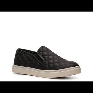 STEVE MADDEN BLACK ECENTRCQ SLIP-ON SNEAKER